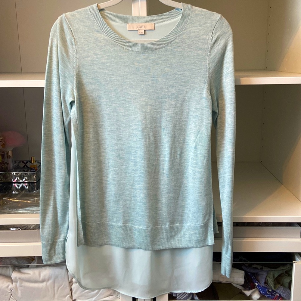 Loft scoop neck light green sweater blouse combination